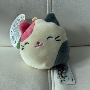 BNWT 3.5” Karina the Cat Squishmallow Clip